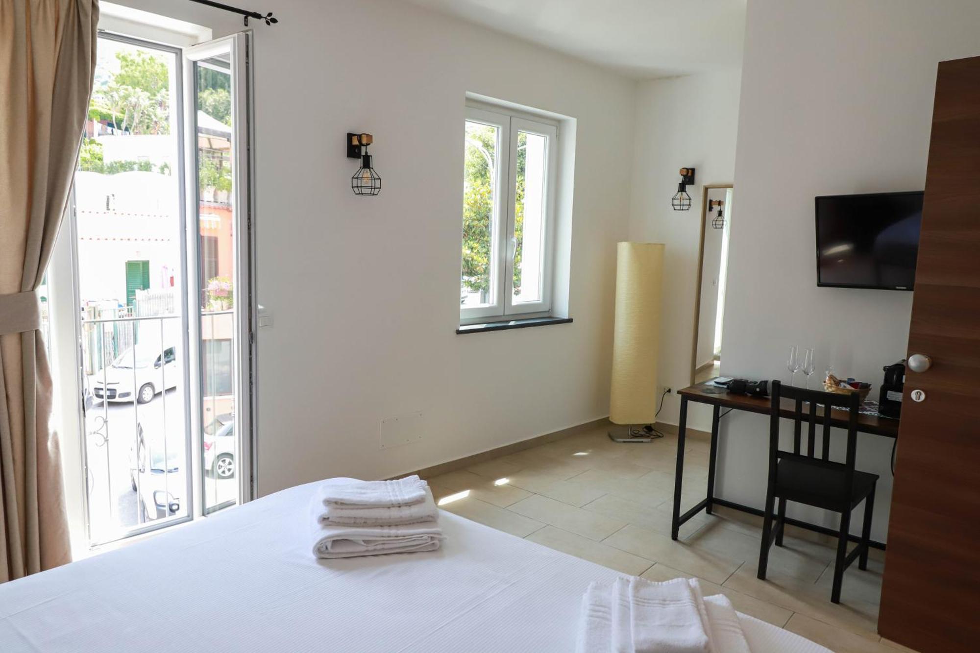 Eg Apartments - Forio D'Ischia エクステリア 写真